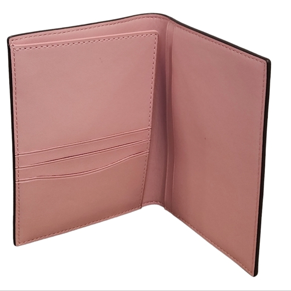 COACH Daisy Print Leather Passport Holder - Picture 2 of 7